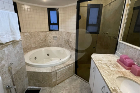 Apartamento à venda com 4 suítes em Vila Suzana, São Paulo, SP