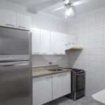 Apartamento à venda com 3 quartos, sendo 1 suíte,  em Enseada, Guarujá, SP
