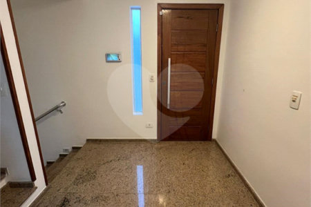 Casa à venda com 3 quartos, sendo 1 suíte,  em Vila Suissa, Mogi das Cruzes, SP