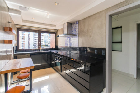 Apartamento à venda com 3 suítes em Granja Julieta, São Paulo, SP