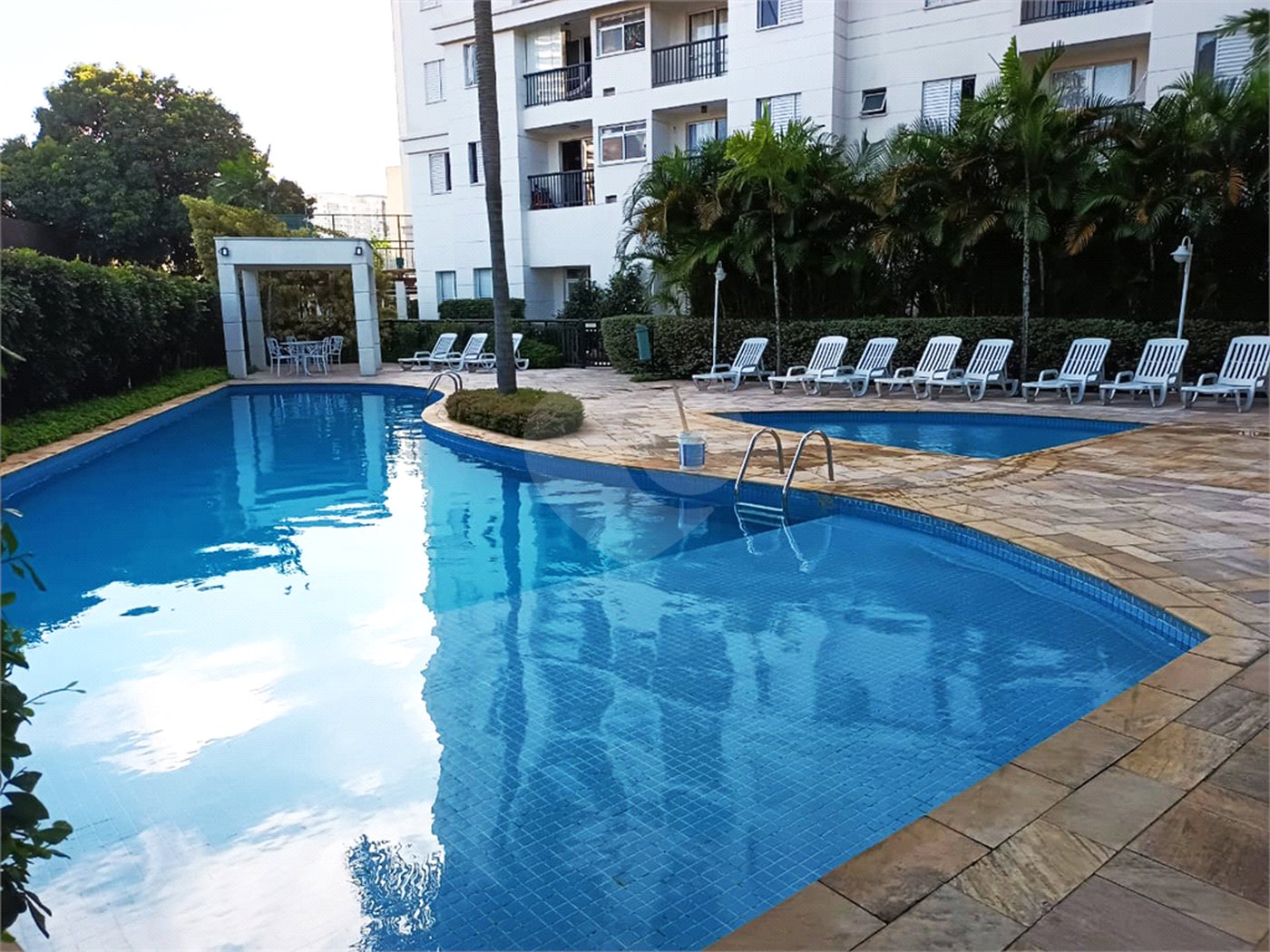 Apartamento para alugar com 2 quartos em Vila Anastácio, São Paulo, SP