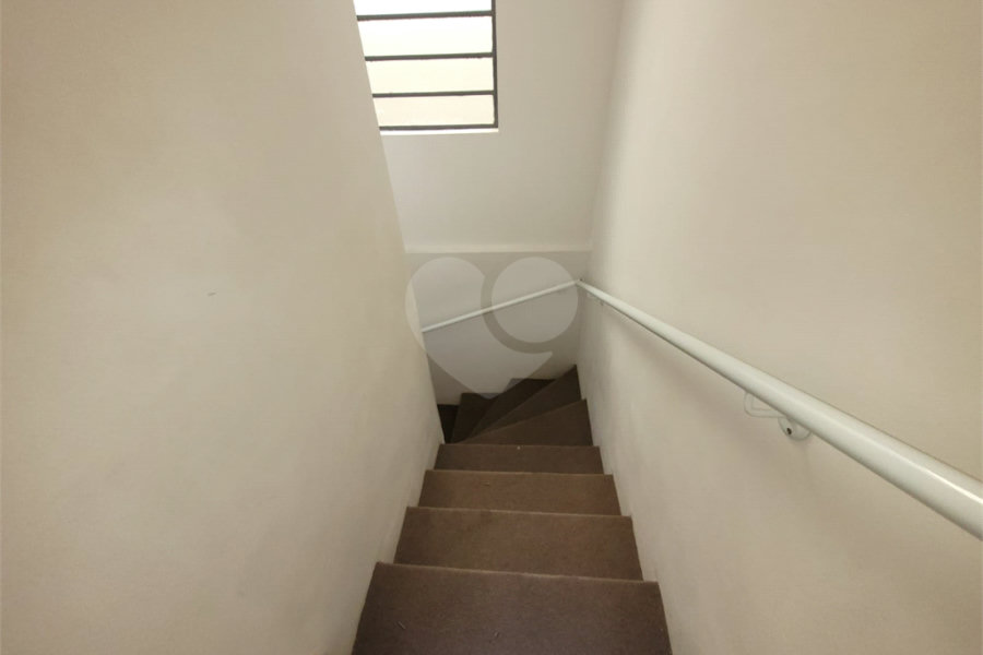 Casa à venda com 3 quartos, sendo 1 suíte, em Parque Maria Domitila, São Paulo, SP