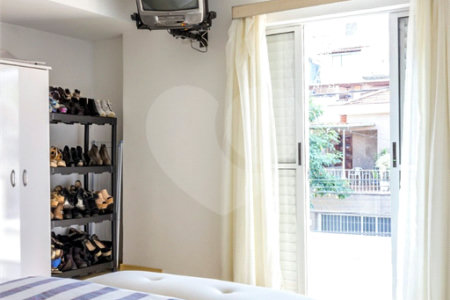 Casa à venda com 3 quartos, sendo 1 suíte,  em Parque Jabaquara, São Paulo, SP
