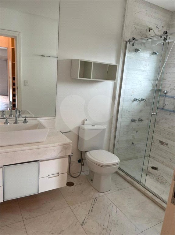 Casa à venda com 3 suítes no condomínio Quinta de Santo Antônio, São Paulo - SP