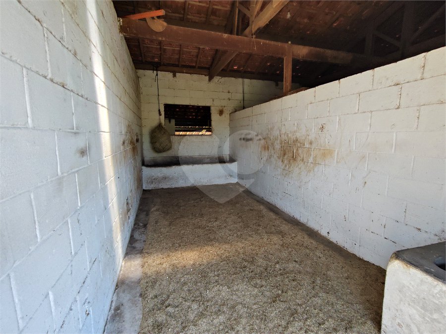 Fazenda para alugar com 3 quartos em Vila Santana, Itapetininga, SP