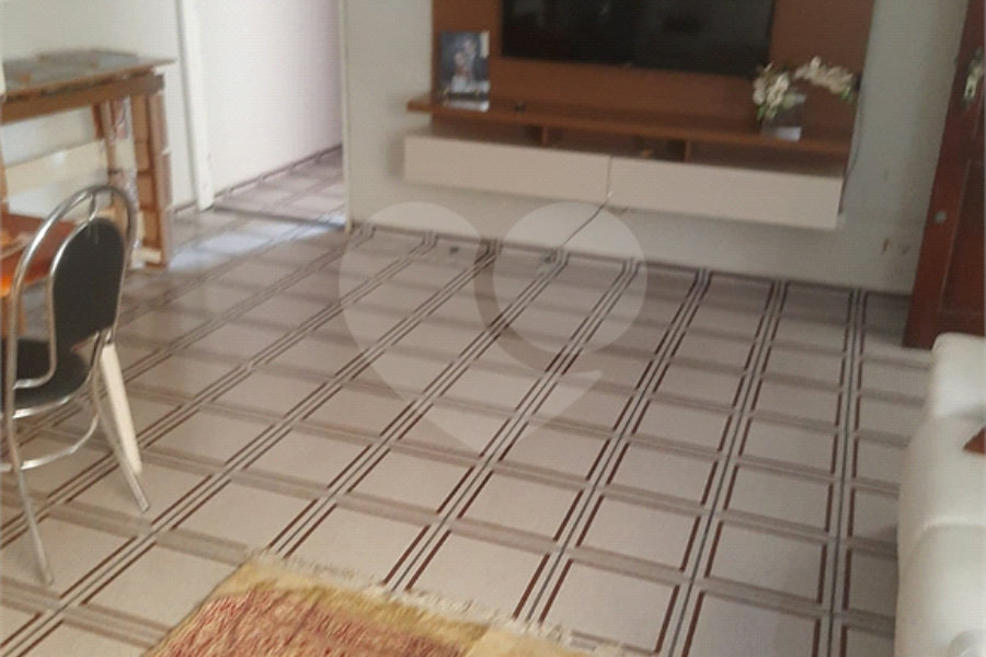 Sobrado à venda com 3 quartos, sendo 1 suíte, em Tremembé, São Paulo, SP