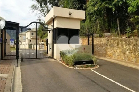 Casa para alugar com 3 quartos, sendo 1 suíte,  no condomínio Bella Roma, São Roque - SP