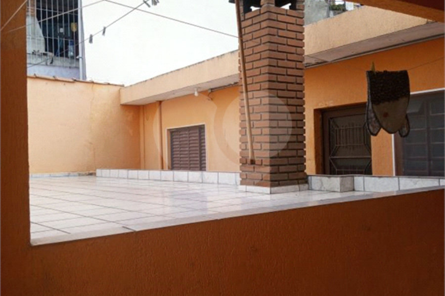 Sobrado à venda com 3 quartos em Vila Santa Maria, São Paulo, SP