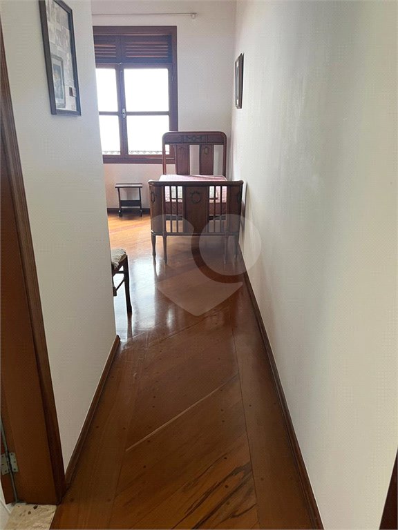 Casa à venda com 3 quartos, sendo 1 suíte, em Vila Mariana, São Paulo, SP