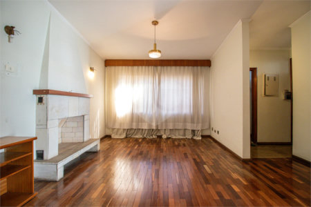 Casa à venda com 5 quartos, sendo 4 suítes, em Jardim Prudência, São Paulo, SP