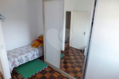 Casa à venda com 3 quartos, sendo 1 suíte, em Jardim Oriental, São Paulo, SP