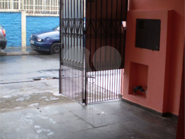 Casa à venda com 2 quartos no condomínio Travessa Salomão Régis Piza,17, São Paulo - SP