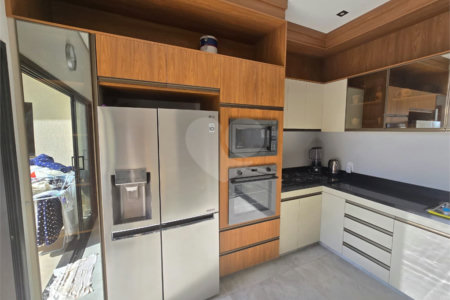 Casa à venda com 3 quartos, sendo 1 suíte, em Residencial Lago dos Ipês, Itapetininga, SP