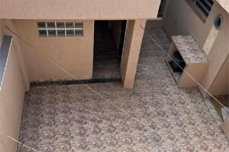 Sobrado à venda com 4 quartos, sendo 1 suíte,  em Alto da Lapa, São Paulo, SP