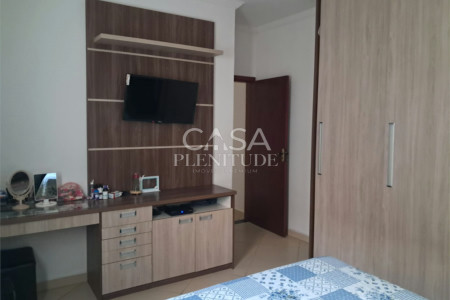 Casa à venda com 3 quartos, sendo 1 suíte, em Vila Haro, Sorocaba, SP