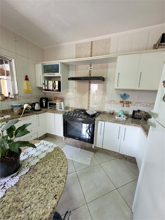 Casa Térrea à venda com 4 quartos, sendo 1 suíte,  em Vila Nova Socorro, Mogi das Cruzes, SP