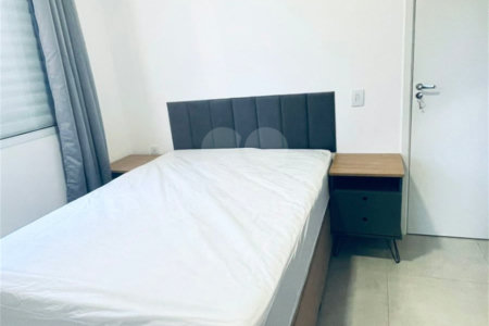 Apartamento à venda com 2 quartos, sendo 1 suíte, no condomínio Parque Dos Girassois, São Carlos - SP