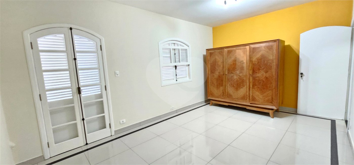 Sobrado à venda com 3 quartos, sendo 1 suíte,  em Jardim Humaitá, São Paulo, SP