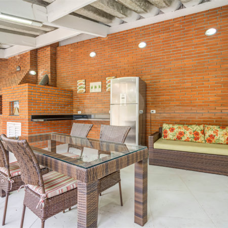 Sobrado à venda com 6 quartos, sendo 3 suítes, em Alto da Boa Vista, São Paulo, SP