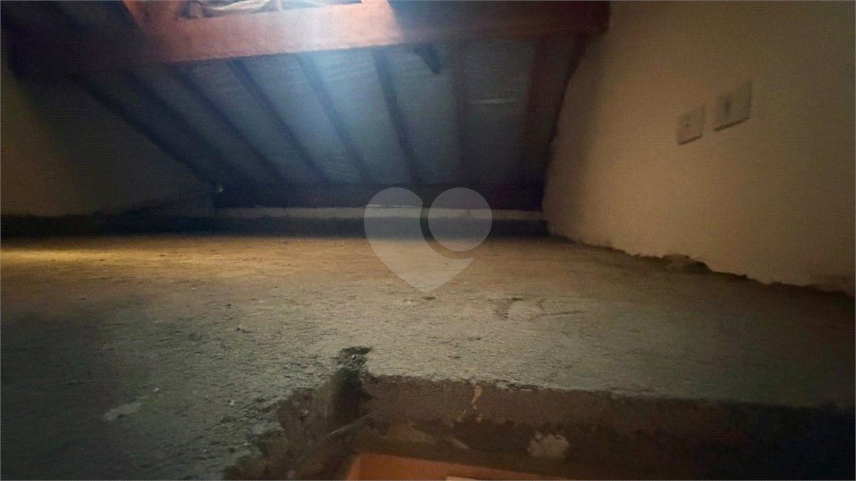 Casa à venda com 2 suítes no condomínio Residencial Real North Pedro, São Paulo - SP