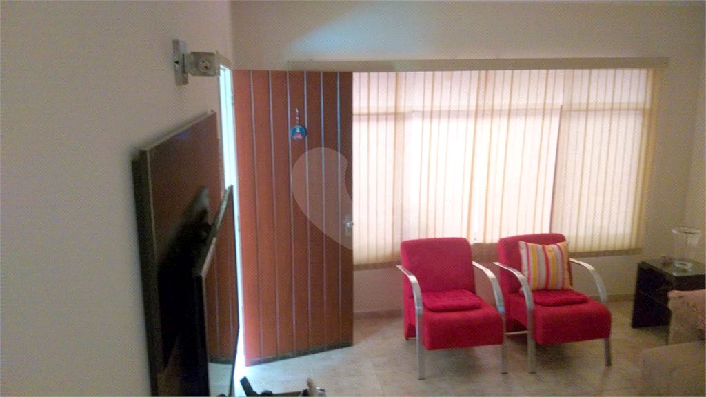 Sobrado à venda com 3 quartos, sendo 1 suíte,  em Parada Inglesa, São Paulo, SP