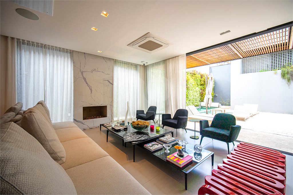 Casa à venda com 7 suítes em Jardim Paulista, São Paulo, SP