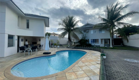 Casa em condomínio à venda com 5 quartos, sendo 2 suítes,  em Bosque de Geribá, Armação dos Búzios, RJ