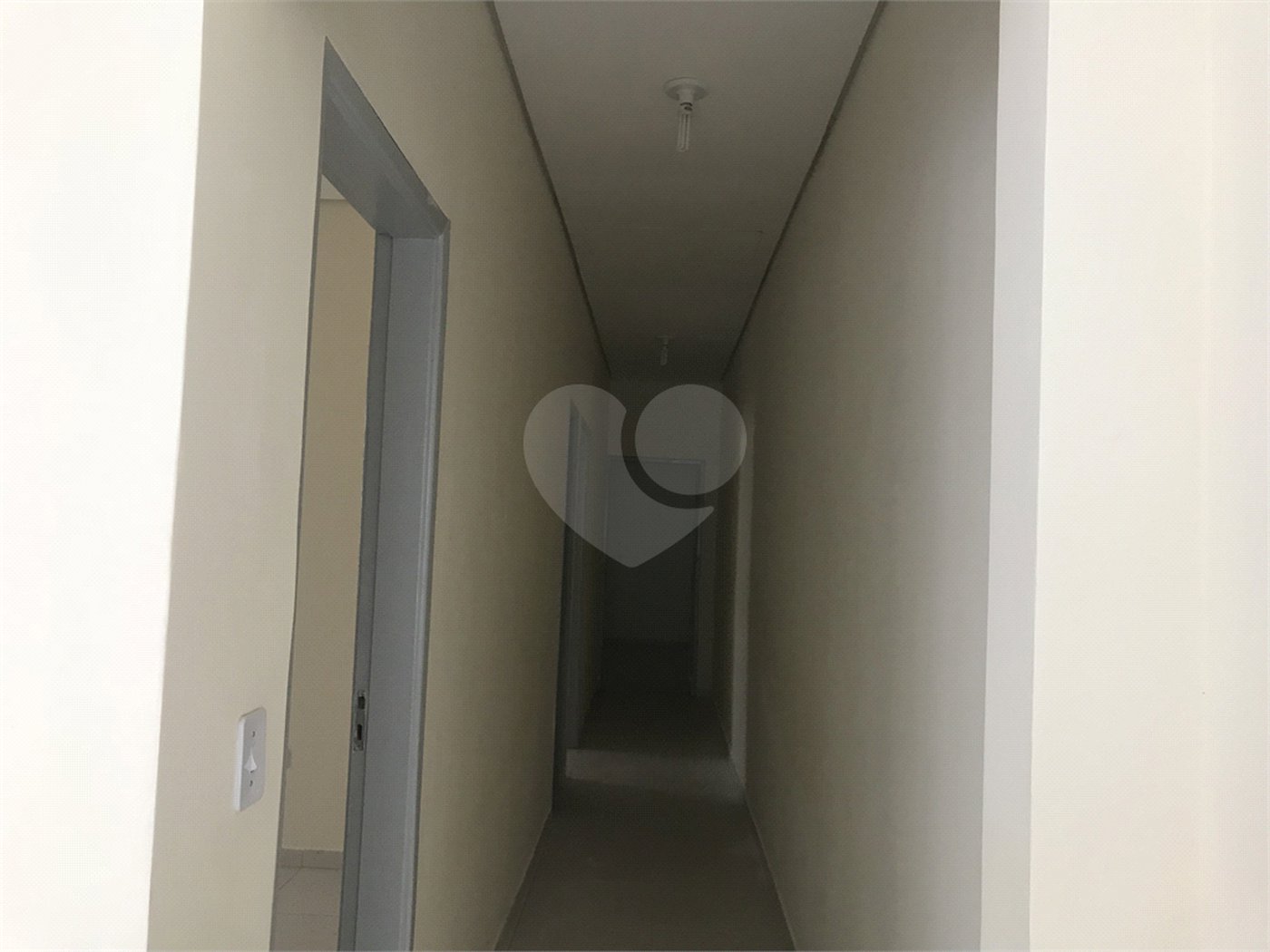 Casa à venda com 4 quartos, sendo 1 suíte, em Santana, São Paulo, SP