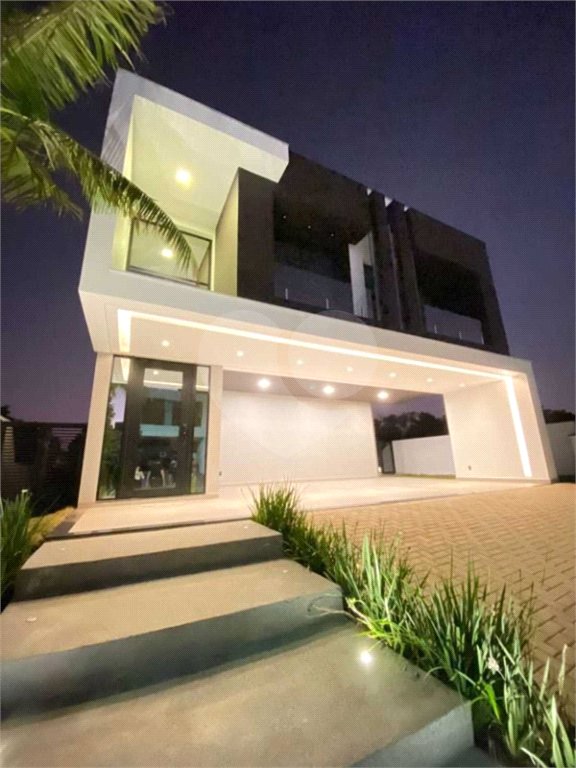 Casa à venda ou para alugar com 4 quartos, sendo 3 suítes,  no condomínio Alphaville Nova Esplanada 1, Votorantim - SP