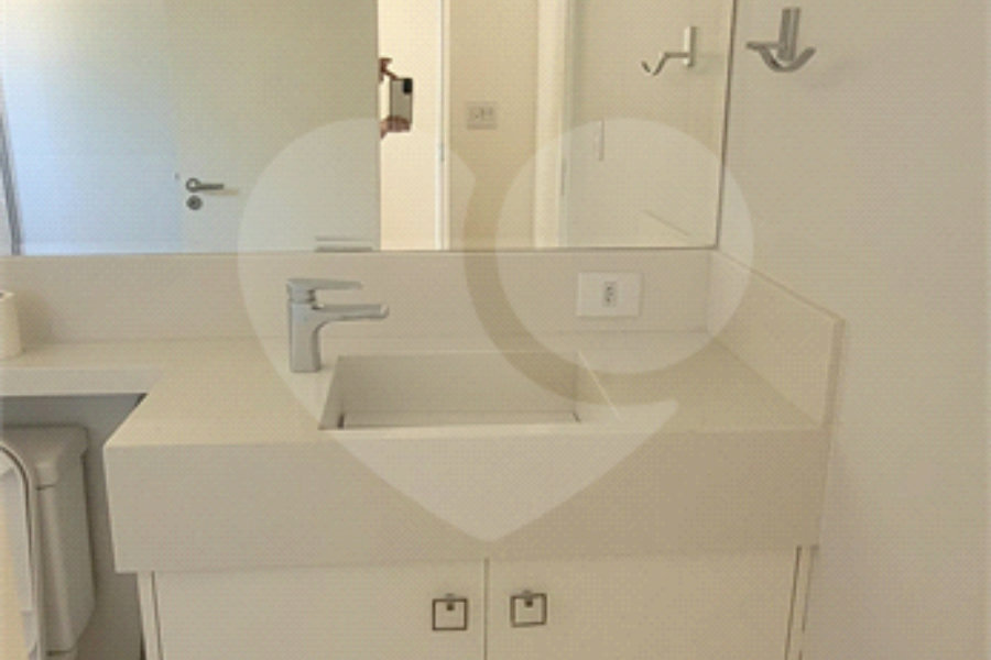 Sobrado à venda com 4 quartos, sendo 2 suítes, em Vila Irmãos Arnoni, São Paulo, SP