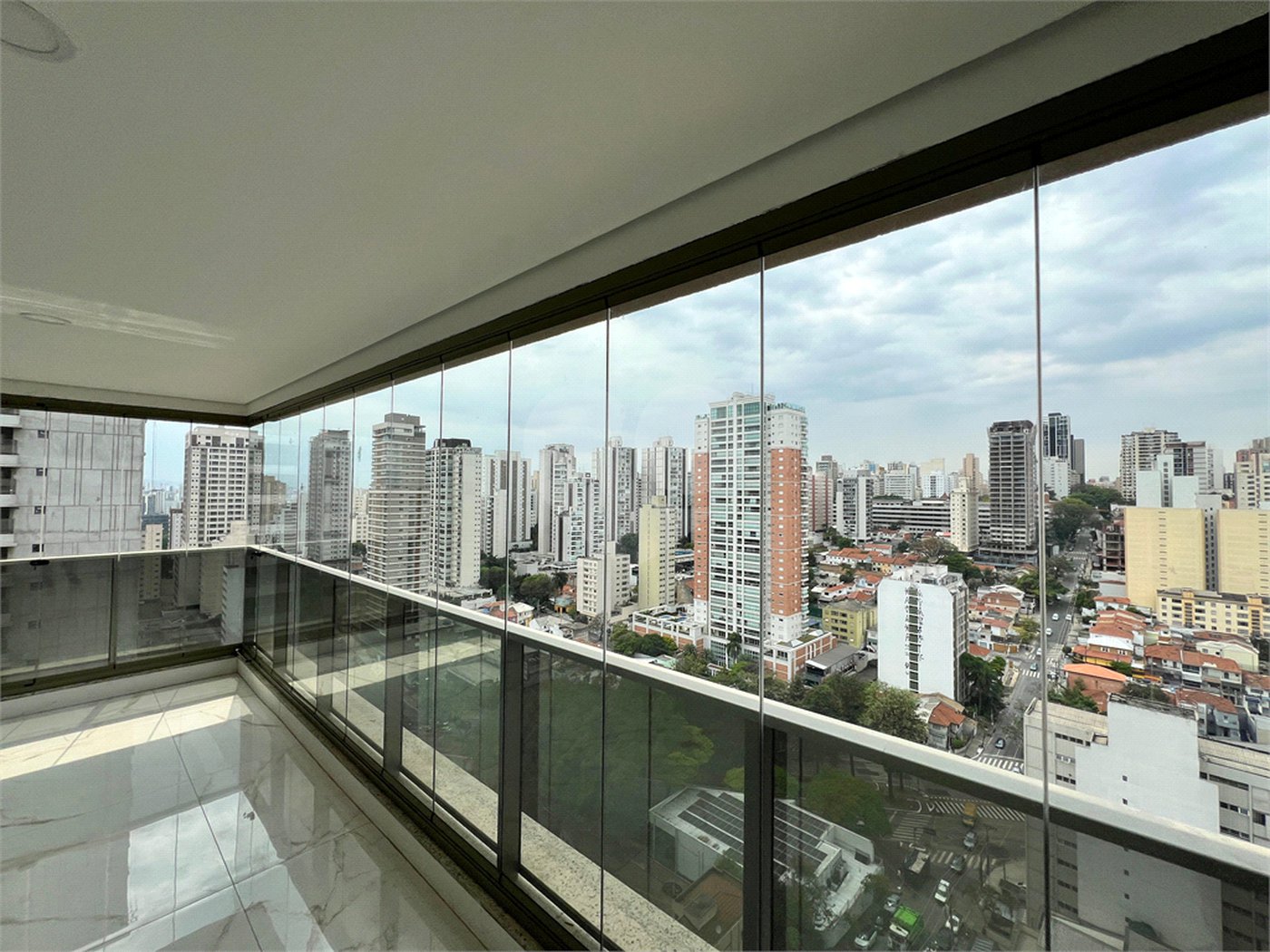 Apartamento à venda com 3 suítes em Perdizes, São Paulo, SP