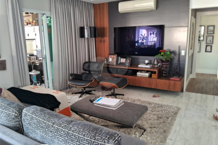 Apartamento à venda com 3 suítes em Vila Mariana, São Paulo, SP