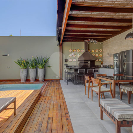 Casa à venda ou para alugar com 5 suítes em Alto da Boa Vista, São Paulo, SP