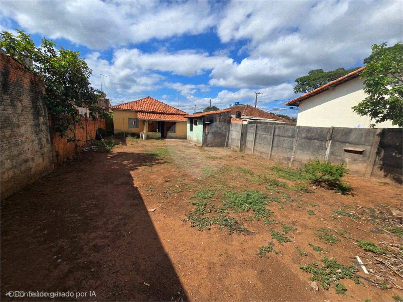 Casa à venda com 2 quartos no Centro, Itapetininga, SP