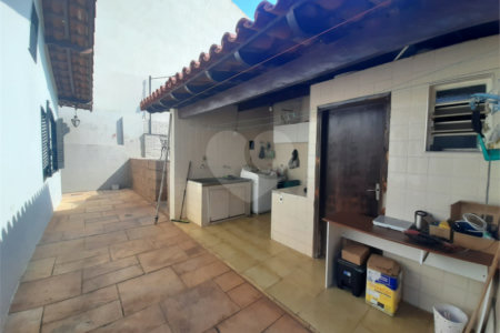 Casa à venda com 3 quartos, sendo 1 suíte, no Centro, Vinhedo, SP
