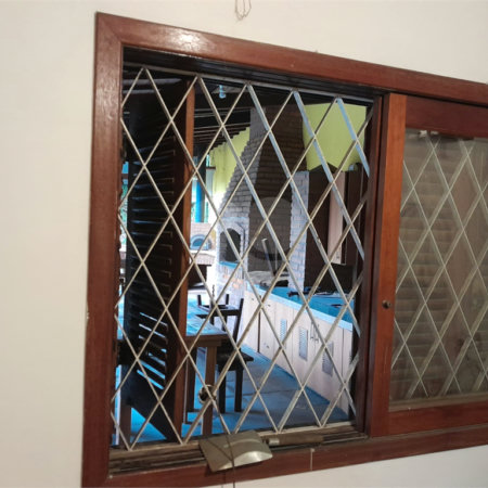 Sobrado à venda com 6 quartos, sendo 3 suítes, em Rolinópolis, São Paulo, SP