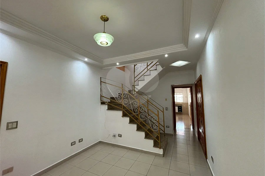 Sobrado à venda ou para alugar com 2 quartos em Vila Nova Cachoeirinha, São Paulo, SP