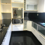Casa à venda com 5 quartos, sendo 3 suítes, no condomínio Mansões da Prata, Rio de Janeiro - RJ