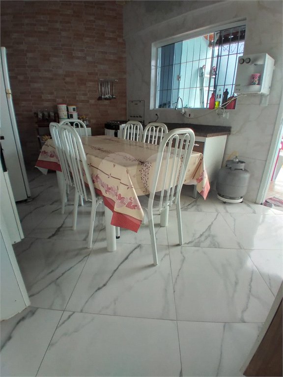 Casa Térrea à venda com 3 suítes em Loty, Itanhaém, SP