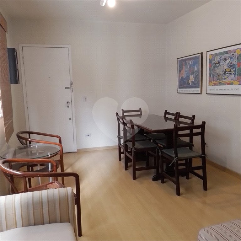 Apartamento à venda com 3 quartos, sendo 1 suíte,  em Pinheiros, São Paulo, SP