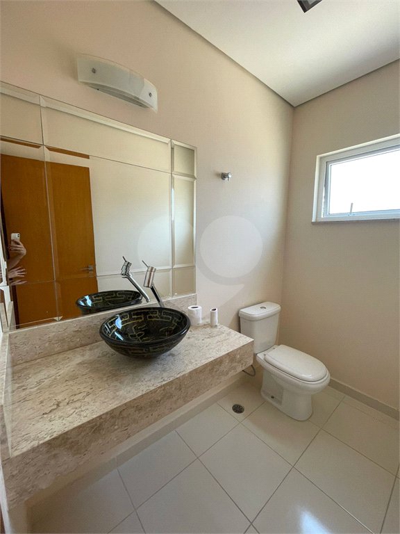 Casa à venda ou para alugar com 3 quartos, sendo 1 suíte, no condomínio Villagio Bella Citta, Mogi das Cruzes - SP