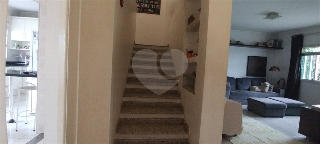 Casa à venda com 4 quartos, sendo 1 suíte, em Jardim Guadalajara, Sorocaba, SP