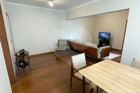 Apartamento à venda com 3 quartos, sendo 1 suíte,  em Vila Olímpia, São Paulo, SP