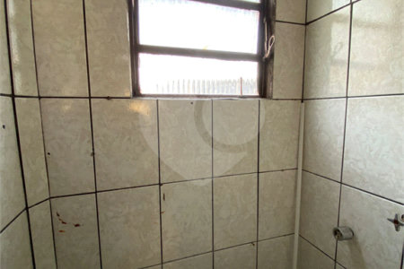 Apartamento para alugar com 2 quartos em Jardim Adriane, Itaquaquecetuba, SP