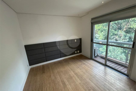 Apartamento à venda com 2 suítes em Parque do Morumbi, São Paulo, SP