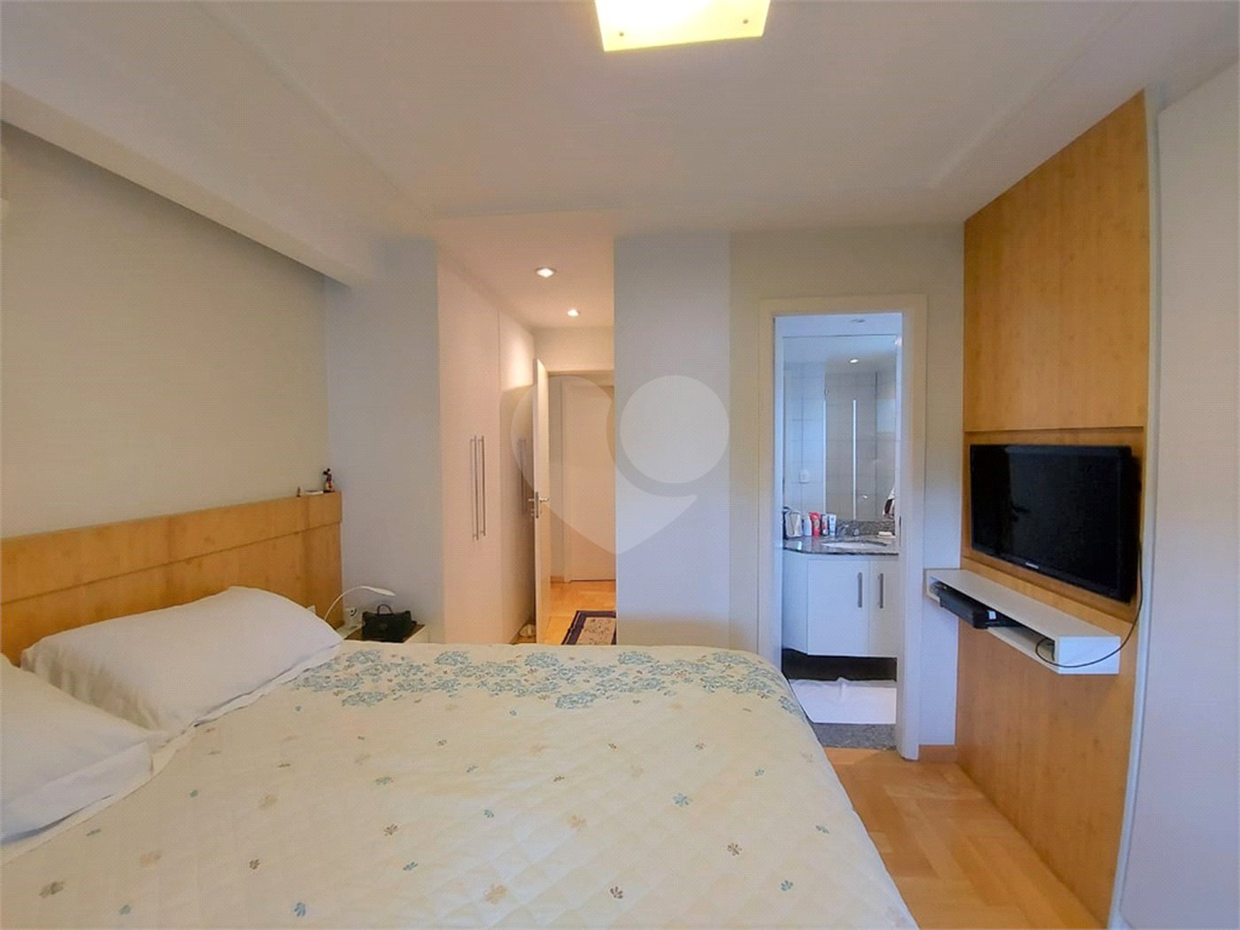 Apartamento à venda com 3 suítes em Paraíso do Morumbi, São Paulo, SP