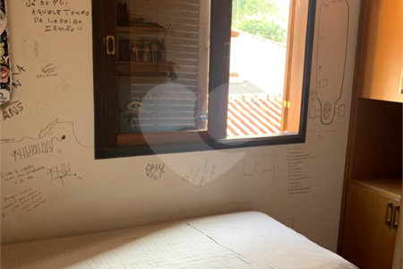 Sobrado à venda com 3 quartos, sendo 1 suíte, em Jardim Marajoara, São Paulo, SP