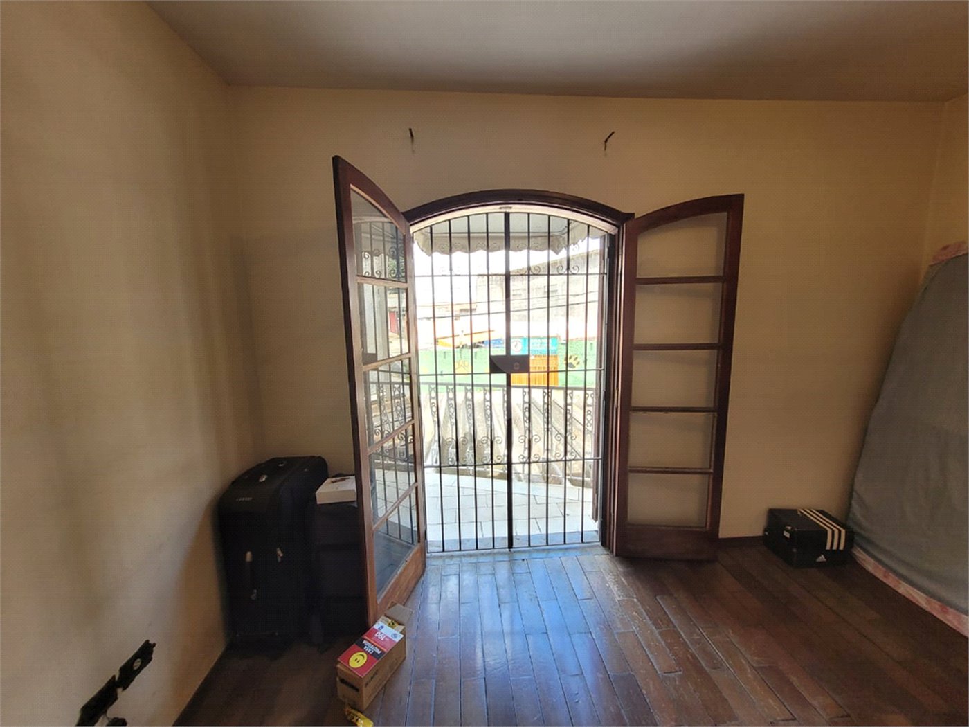 Casa à venda com 3 quartos, sendo 1 suíte, em Parque da Lapa, São Paulo, SP