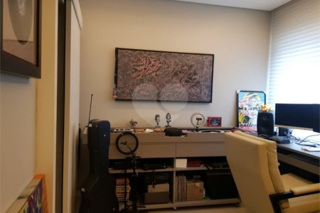 Apartamento à venda com 2 quartos, sendo 1 suíte, em Higienópolis, São Paulo, SP