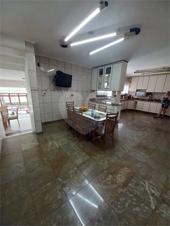 Casa à venda com 4 suítes no condomínio Aruã, Mogi das Cruzes - SP